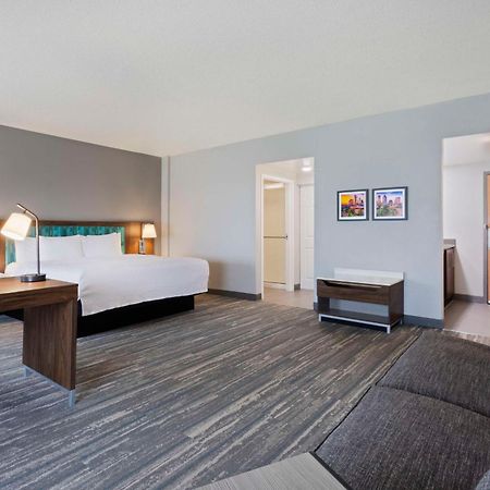 Hampton Inn & Suites Tampa East Casino Area Seffner Екстериор снимка