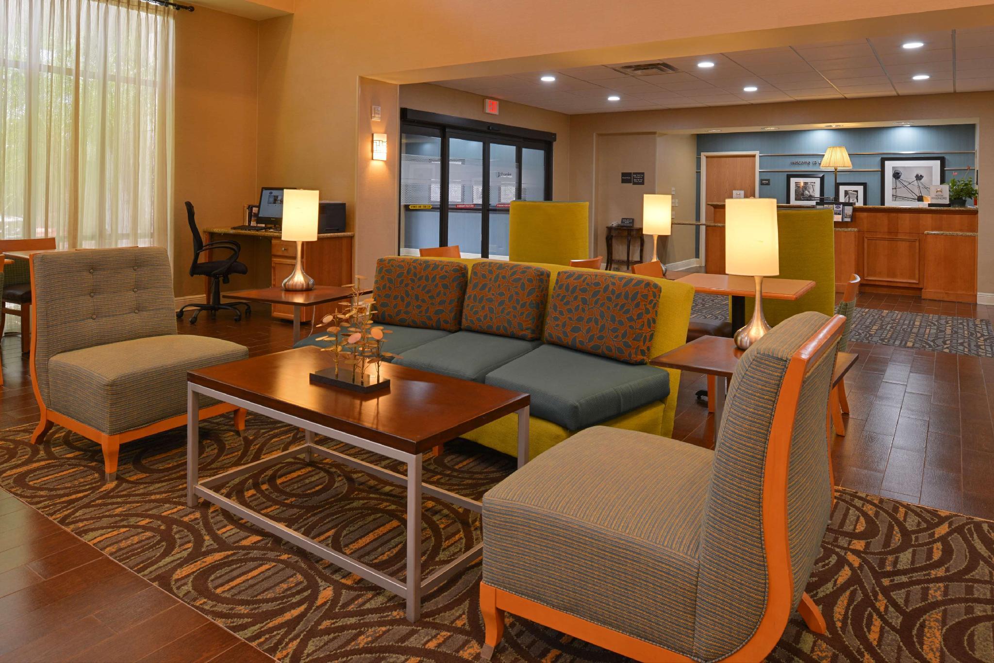 Hampton Inn & Suites Tampa East Casino Area Seffner Екстериор снимка