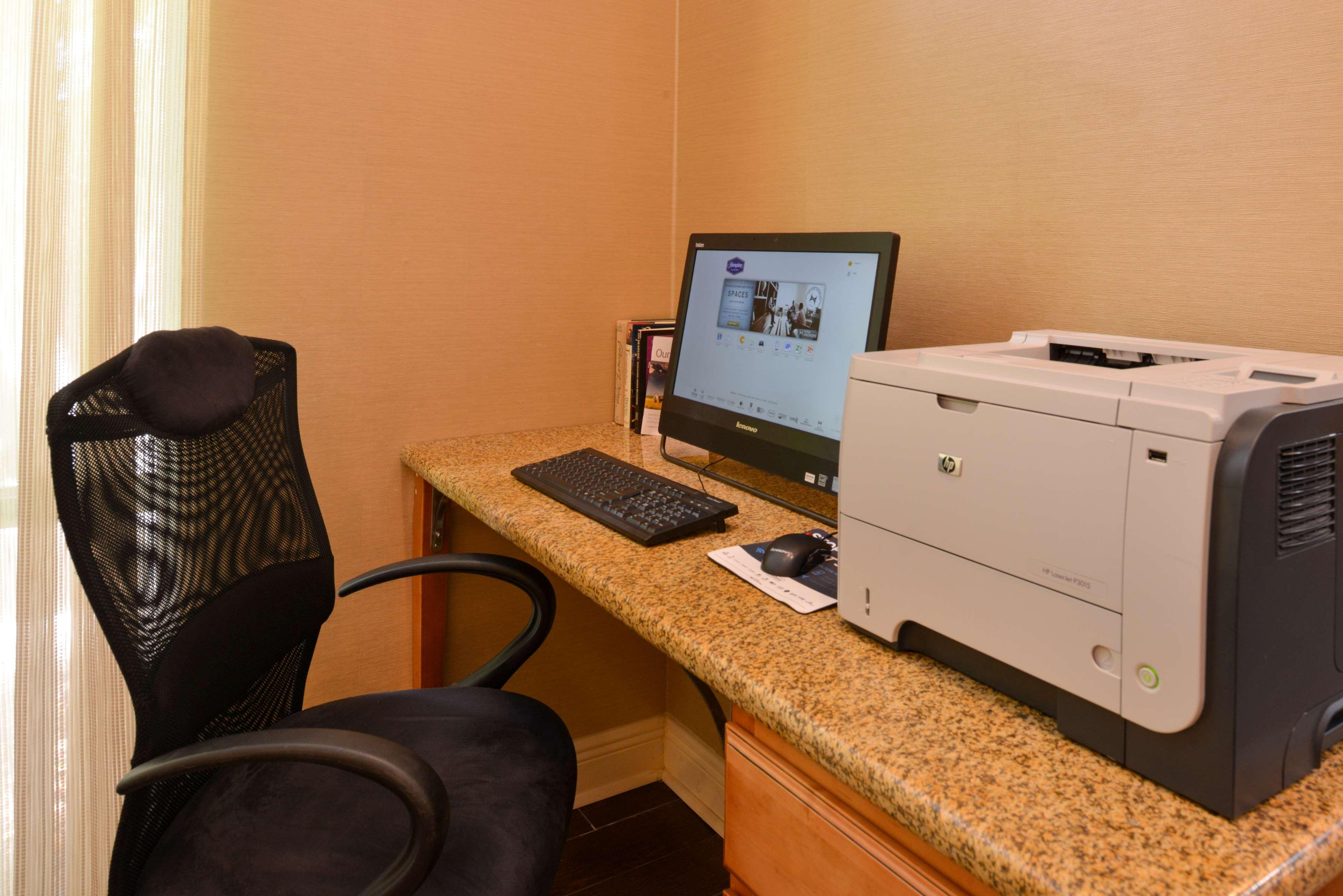 Hampton Inn & Suites Tampa East Casino Area Seffner Екстериор снимка