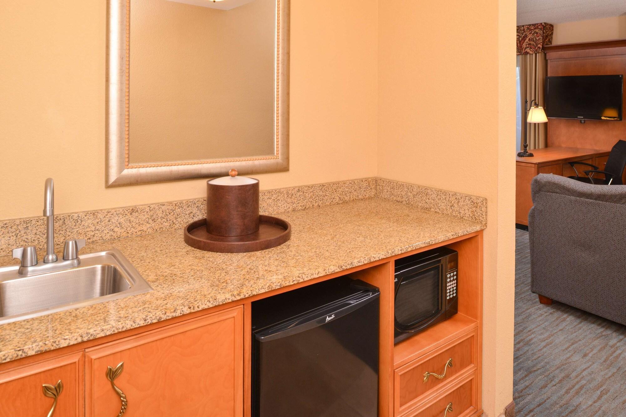 Hampton Inn & Suites Tampa East Casino Area Seffner Екстериор снимка
