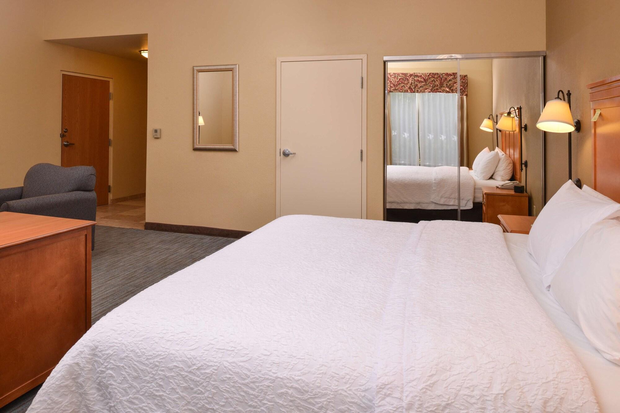 Hampton Inn & Suites Tampa East Casino Area Seffner Екстериор снимка