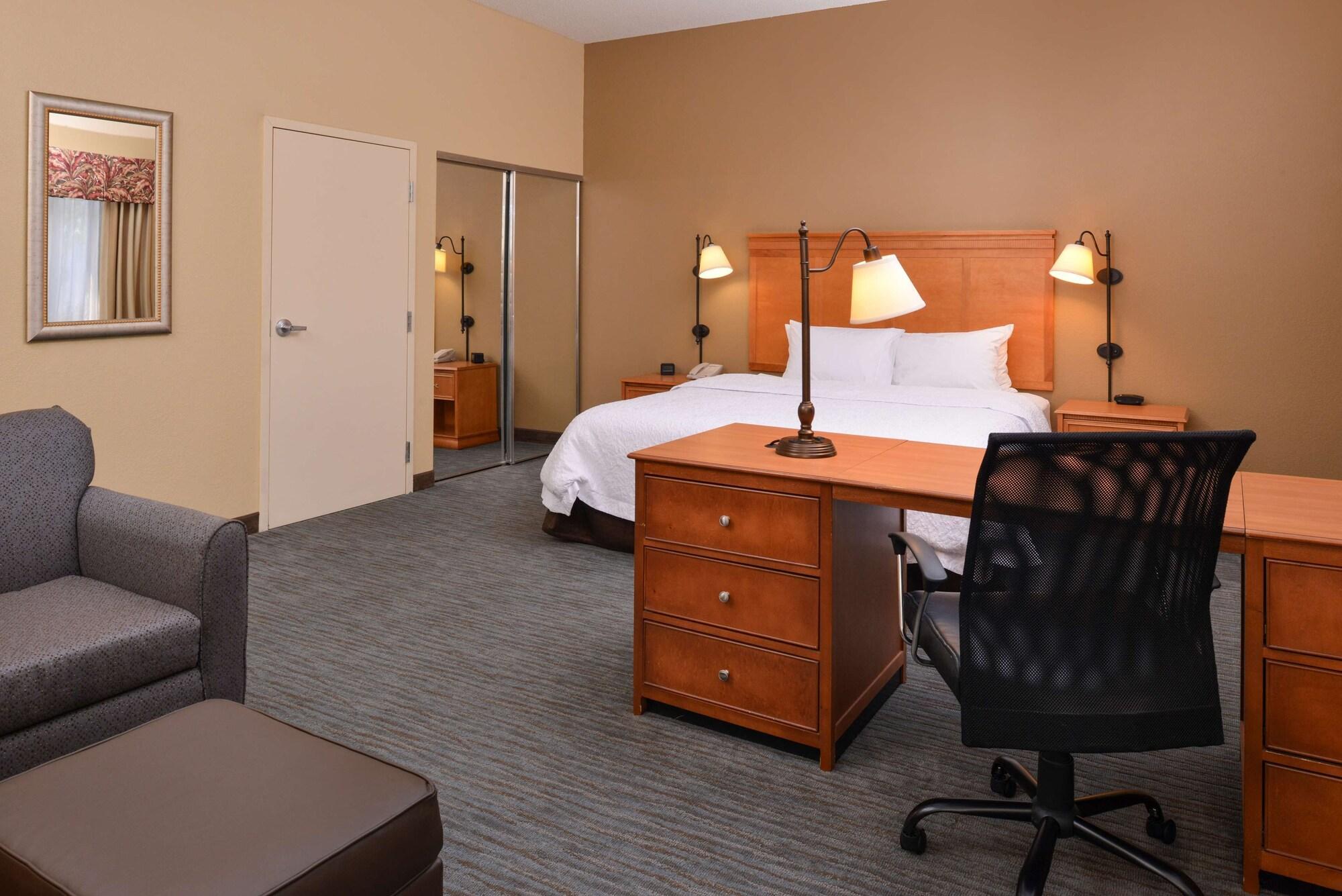 Hampton Inn & Suites Tampa East Casino Area Seffner Екстериор снимка