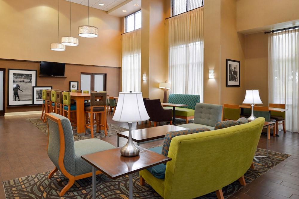 Hampton Inn & Suites Tampa East Casino Area Seffner Екстериор снимка