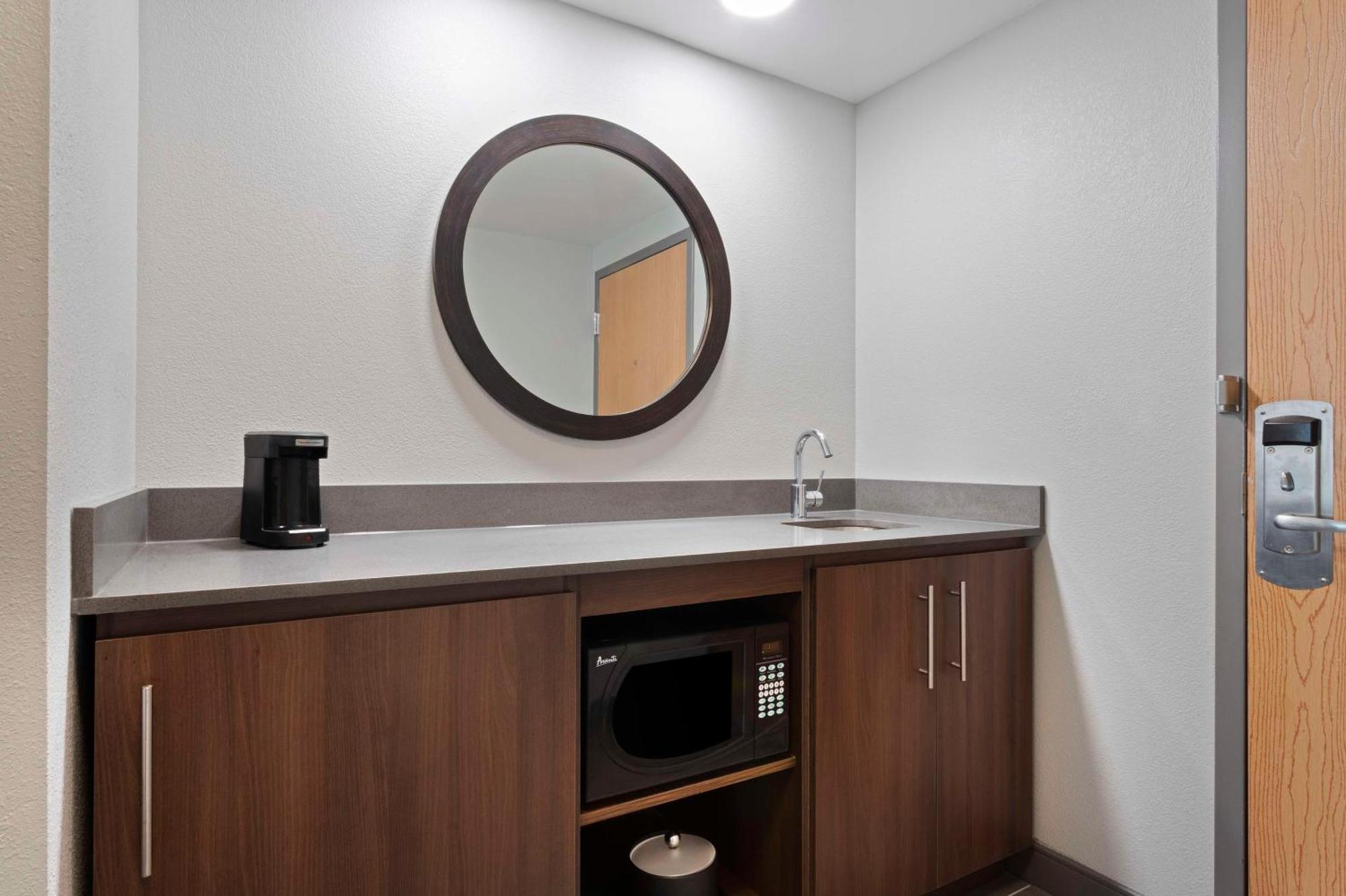 Hampton Inn & Suites Tampa East Casino Area Seffner Екстериор снимка