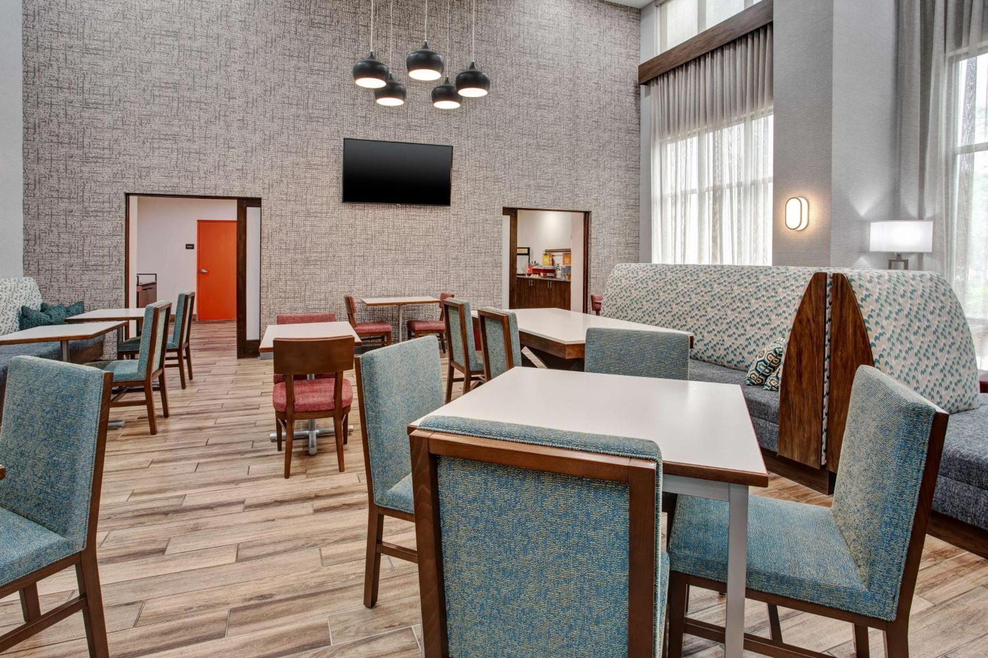 Hampton Inn & Suites Tampa East Casino Area Seffner Екстериор снимка
